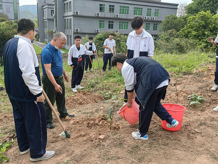 廣州市僑光財(cái)經(jīng)職業(yè)技術(shù)學(xué)校